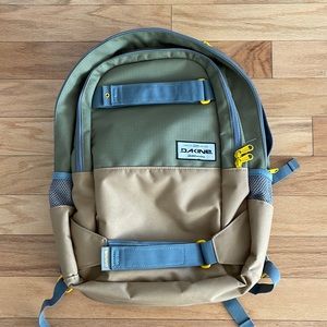 Dakine Backpack, NEVER USED